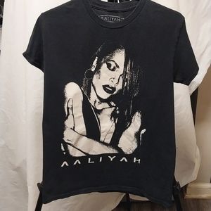 Aaliyah Shirt Mens Small Black White R&B Singer Music Band Short Sleeve Tee